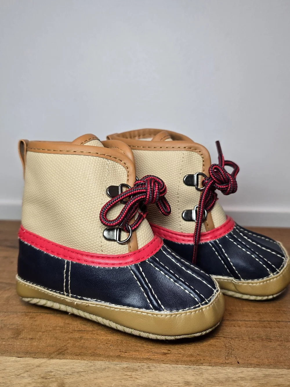 Gap Kids Waterproof Lace-Up Duck Boots in Navy, Tan & Red Infant 6-12M
